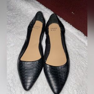 Crown and Ivy shoes women size 9 black